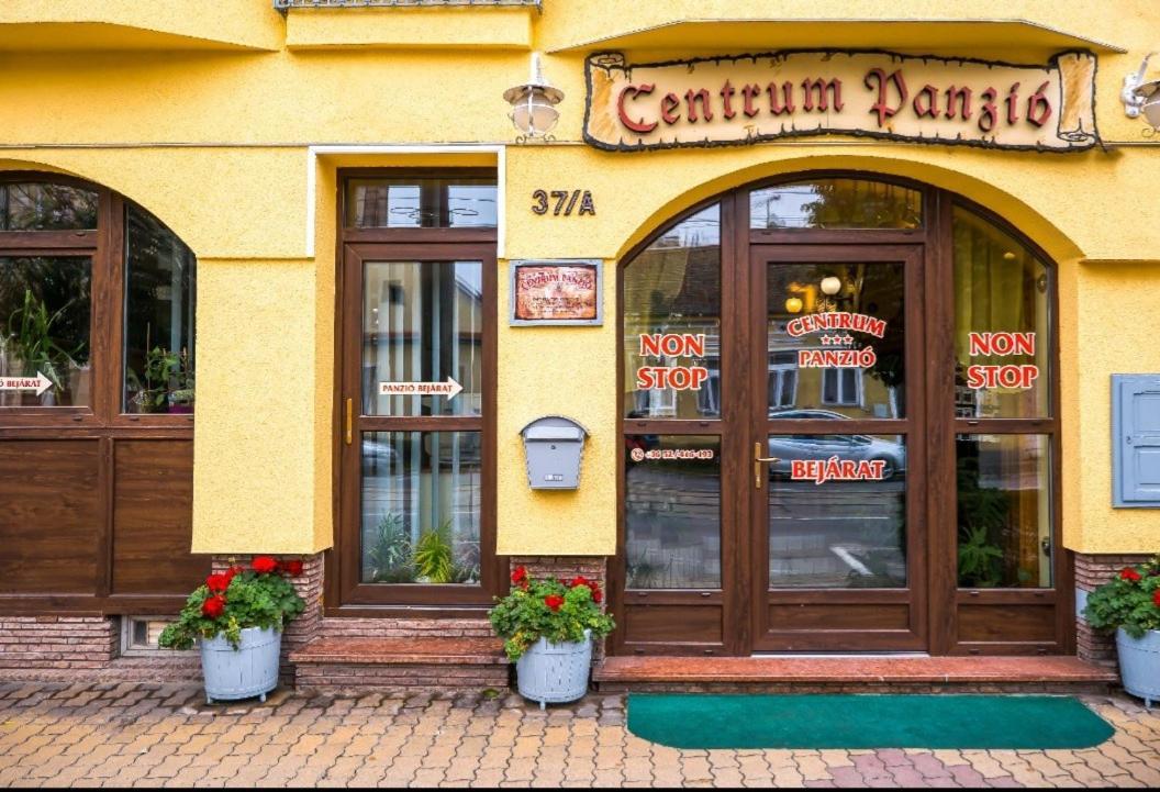 Centrum Panzio Debrecen Exterior foto